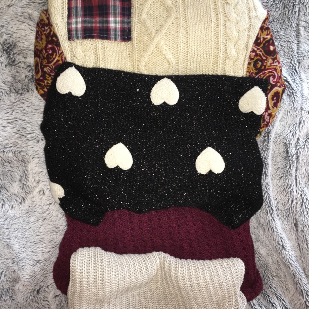 SWEATERS SMALL TO MEDIUM